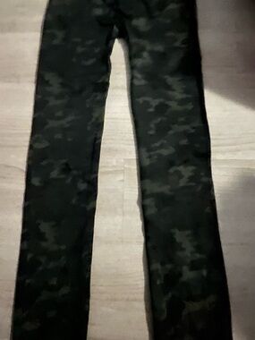 SPANX Camouflage Leggings New! with Tags